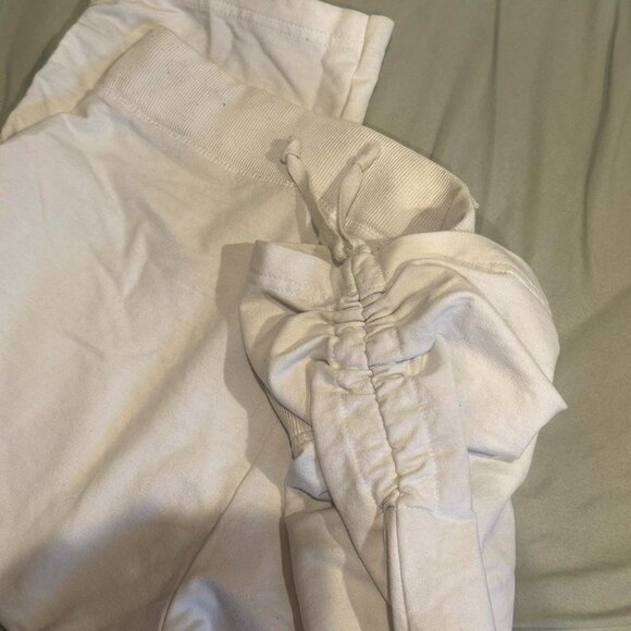 Y2K VINTAGE HAWAIIAN WHITE CAPRI SWEATPANTS - Picture 5 of 5